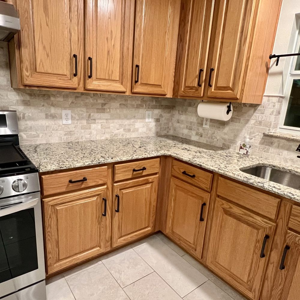 Houston Granite Remnants - Finished granite countertops and backsplash - Building Supplies Near Me - Houston, Texas Houston Granite Remnants - Finished granite countertops and backsplash - Building Supplies Near Me - Houston, Texas