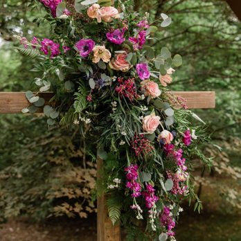 Everett's Florist & Nursery - Florists Near Me - Monroe, Georgia