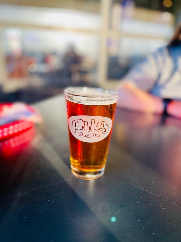 Pluckers Wing Bar - Landmark