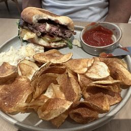 The Momentum burger, with freshly-made potato chips.