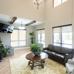 Saline Oral Facial & Dental Implant Surgery - Interior