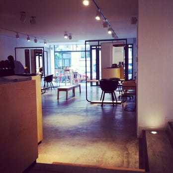 Premier Studio Artisan Coiffeur - Hair Salons Near Me - Ixelles, BRU