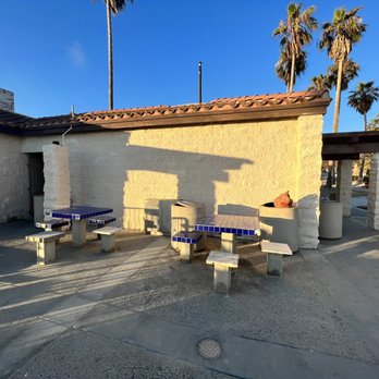 Calafia Beach - Restrooms need some TLC. - Beaches Near Me - San Clemente, California Calafia Beach - Restrooms need some TLC. - Beaches Near Me - San Clemente, California