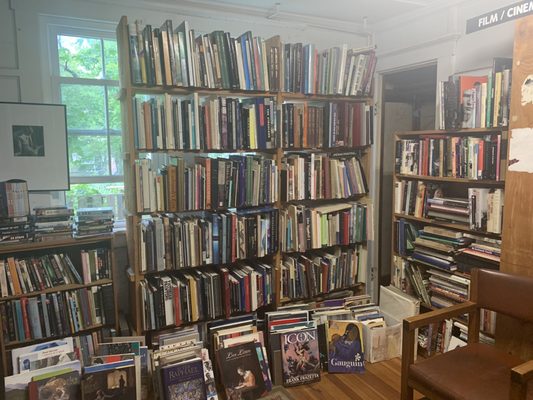 Tim's Used Books by null