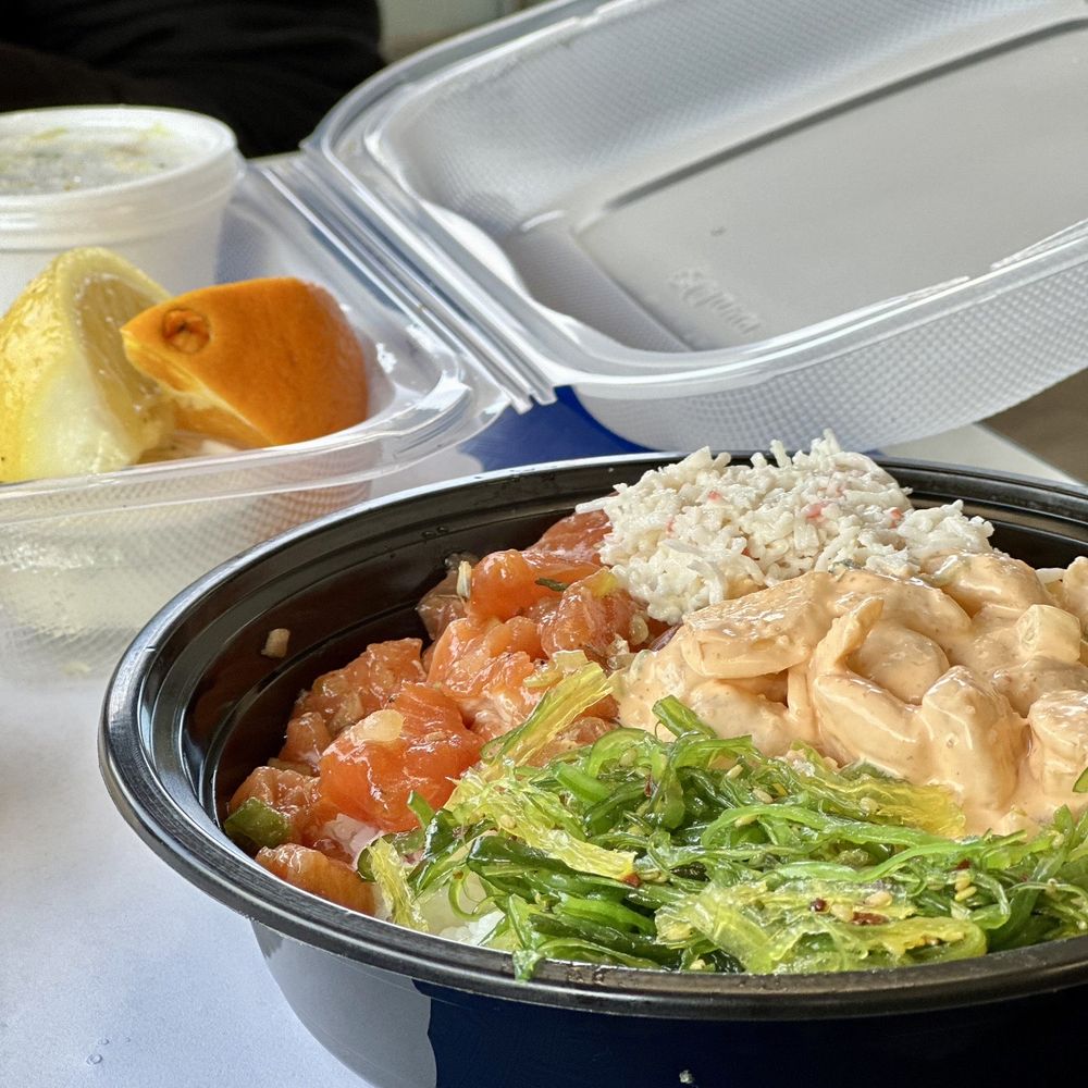 Fish King - Poke Bowl - Seafood Markets Near Me - Glendale, California