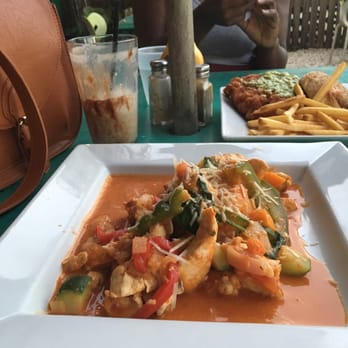 Bananas - Chicken mofongo - Burgers Near Me - Vieques, Puerto Rico