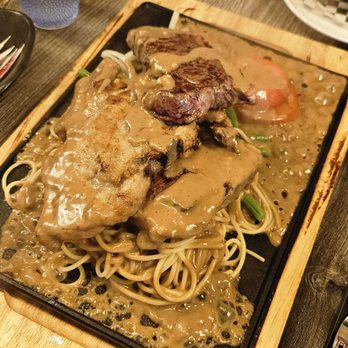 Pine House Cafe - Chinese Near Me - Toronto, Ontario Pine House Cafe - Chinese Near Me - Toronto, Ontario