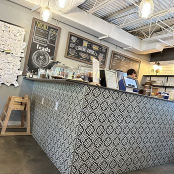 Leads Coffeehouse - Coffee & Tea Near Me - Tampa, Florida Leads Coffeehouse - Coffee & Tea Near Me - Tampa, Florida