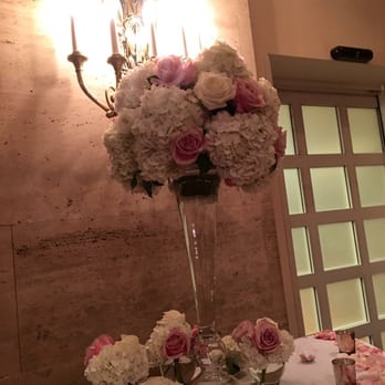Anthony Gowder Designs - This was our place card table - Florists Near Me - Chicago, Illinois
