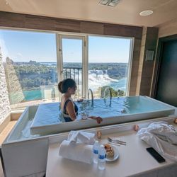 Christienne Fallsview Spa