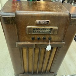 Queen of Hearts - Antiques