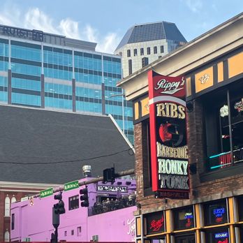 Broadway Historic District - Local Flavor Near Me - Nashville, Tennessee
