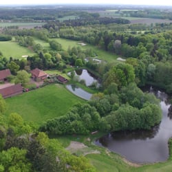 Artland Golfclub - Ein Ausschnitt des Golfclubs aus der Vogelperspektive