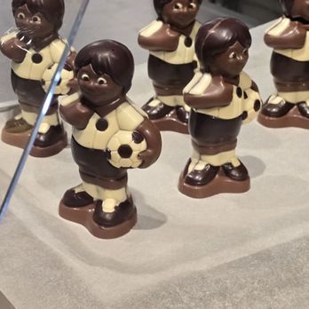 La Maison Cailler - Chocolatiers & Shops Near Me - Broc, FR