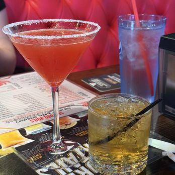 Hook & Reel Cajun Seafood & Bar - Seafood Near Me - Sacramento, California Hook & Reel Cajun Seafood & Bar - Seafood Near Me - Sacramento, California