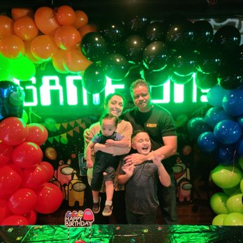 Arcave Room - Arcades Near Me - Glendale, California