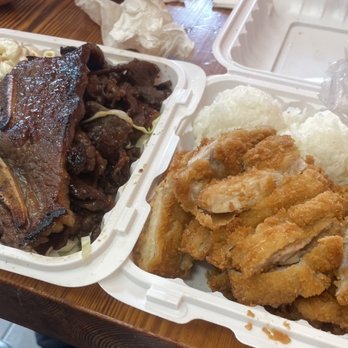 Tim’s Hawaiian BBQ - BBQ Beef (left) chicken katsu (right) - Ramen Near Me - Davis, California