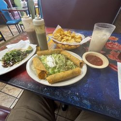 Cuatro Caminos Mexican Restaurant - Taquitos, carne asada taco, horchata