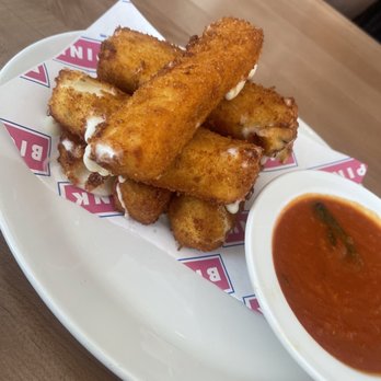 Big Pink - Mozzarella Cheesy Sticks - Pizza Near Me - Miami Beach, Florida