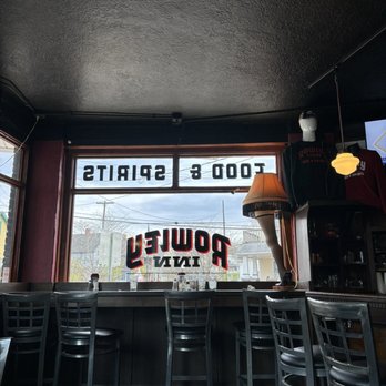 Rowley Inn - inside - Pubs Near Me - Cleveland, Ohio