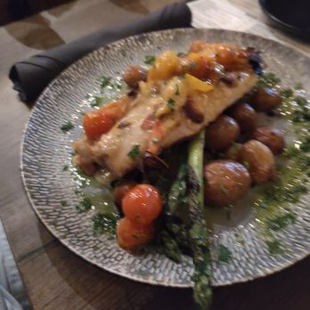 Hana - Salmon - Sushi Bars Near Me - Gainesville, Florida