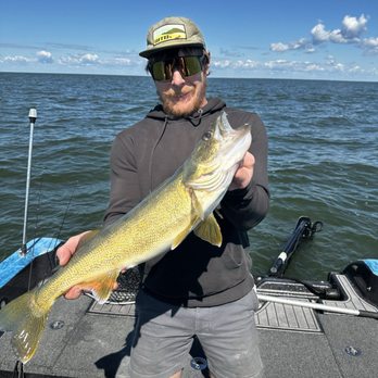 Diehard Angling - Fishing - Boat Charters Near Me - Sturgeon Bay, Wisconsin