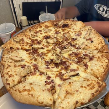 Cosmos Pizza - Chicken Bacon & Ranch pizza (4/5) - Pizza Near Me - Corolla, North Carolina Cosmos Pizza - Chicken Bacon & Ranch pizza (4/5) - Pizza Near Me - Corolla, North Carolina
