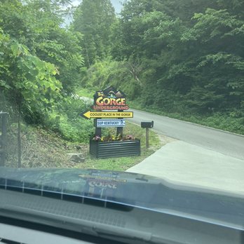The Gorge Underground - Directional signs - Rafting/Kayaking Near Me - Pine Ridge, Kentucky