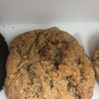 Crumbl - Prescott - Oatmeal Chocolate Chip - Bakeries Near Me - Prescott Valley, Arizona Crumbl - Prescott - Oatmeal Chocolate Chip - Bakeries Near Me - Prescott Valley, Arizona