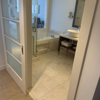 Kimpton EPIC Hotel - Hotels Near Me - Miami, Florida