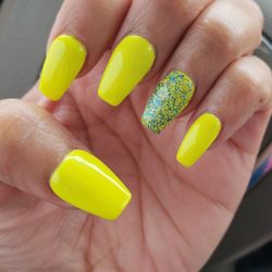 Lyna's Nails & Spa - Perfection!!