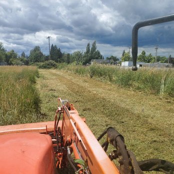 Gary's Tractor Service - Landscaping Near Me - Silverton, Oregon Gary's Tractor Service - Landscaping Near Me - Silverton, Oregon