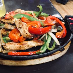 La Promesa Taqueria Y Pupuseria - Chicken fajitas.