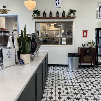 Parlor Doughnuts - Inside - Donuts Near Me - Fishers, Indiana Parlor Doughnuts - Inside - Donuts Near Me - Fishers, Indiana