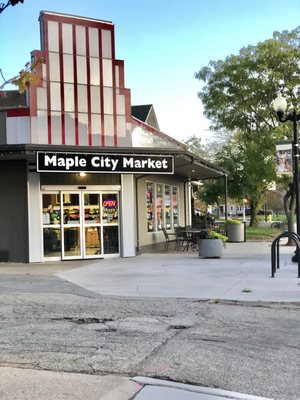 Maple City Market by null