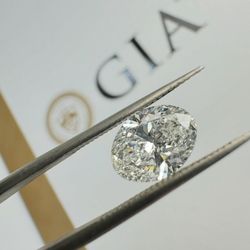 Blue Diamond - We deal in diamonds, natural & lab-grown diamonds.