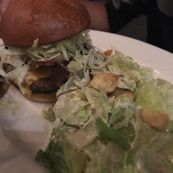 Eat Chow - Chow Bbq Burger - Breakfast & Brunch Near Me - Costa Mesa, California
