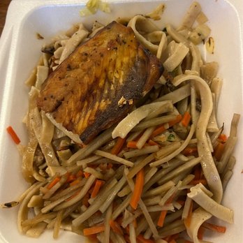 Mitsuba Delicatessen - Kinpira, chow fun, saba - Delis Near Me - Honolulu, Hawaii