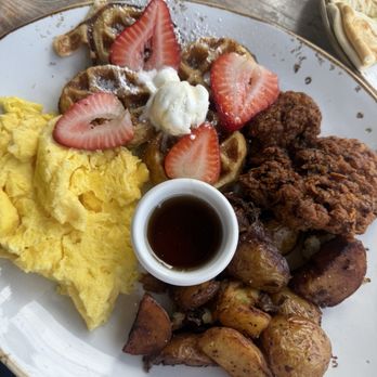 Cracked & Battered - Potrero Hill - The C&B Plate - Breakfast & Brunch Near Me - San Francisco, California