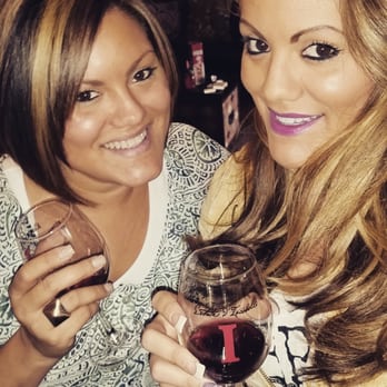Estate D'Iacobelli - Wine Bars Near Me - Fallbrook, California