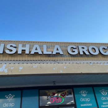 vishala grocery - the front of the store - International Grocery Near Me