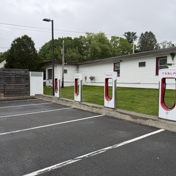 Tesla Supercharger - EV Charging Stations Near Me - Brattleboro, Vermont Tesla Supercharger - EV Charging Stations Near Me - Brattleboro, Vermont
