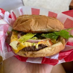 Burger Street - Jr. Deluxe   Hamburger