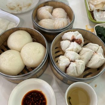 Fine River - Custard buns, bbq pork buns, har gow - Dim Sum Near Me - Houston, Texas Fine River - Custard buns, bbq pork buns, har gow - Dim Sum Near Me - Houston, Texas