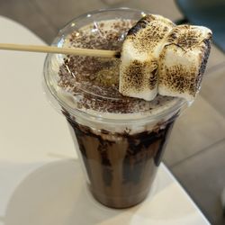 Rendezvous Cafe - S'mores Latte 20oz
