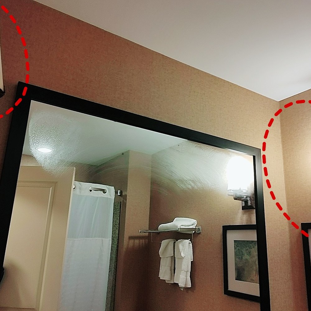 Comfort Suites - One light fixture doesn't work. - Hotels Near Me - Gothenburg, Nebraska