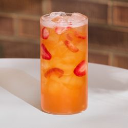 Starbucks - Mango Strawberry Energy Refresher