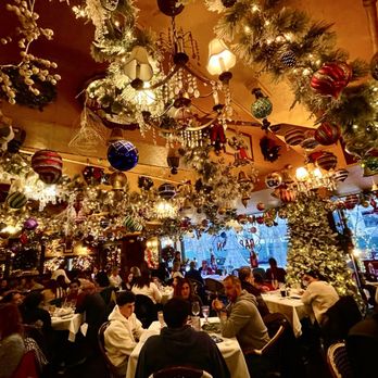 Papillon Bistro & Bar - 2nd floor dining room - French Near Me - New York, New York Papillon Bistro & Bar - 2nd floor dining room - French Near Me - New York, New York