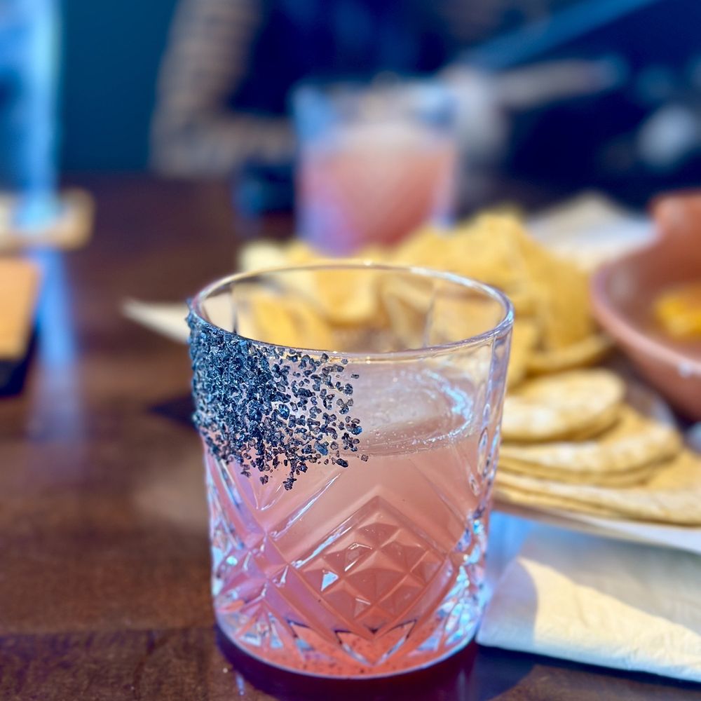 Yard House - Pink dragon espolon reposado tequila, grand marnier, dragon fruit agave, black salt rim, served smoked tableside. - New American Near Me - Carlsbad, California Yard House - Pink dragon espolon reposado tequila, grand marnier, dragon fruit agave, black salt rim, served smoked tableside. - New American Near Me - Carlsbad, California