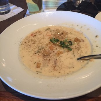 Buckeye Roadhouse - New England Calm Chowder - American Near Me - Mill Valley, California Buckeye Roadhouse - New England Calm Chowder - American Near Me - Mill Valley, California